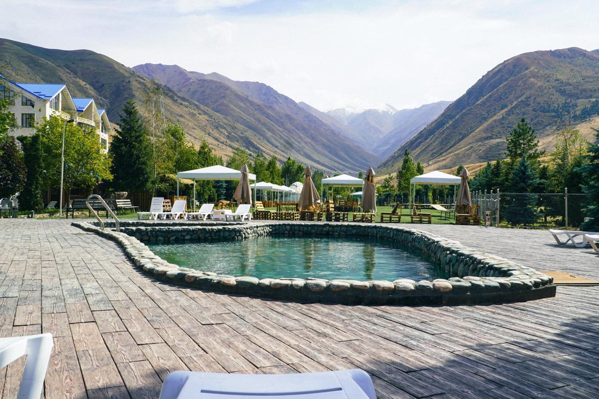 Mountain View Hot Spring Resort Kara-Bulak Exterior foto