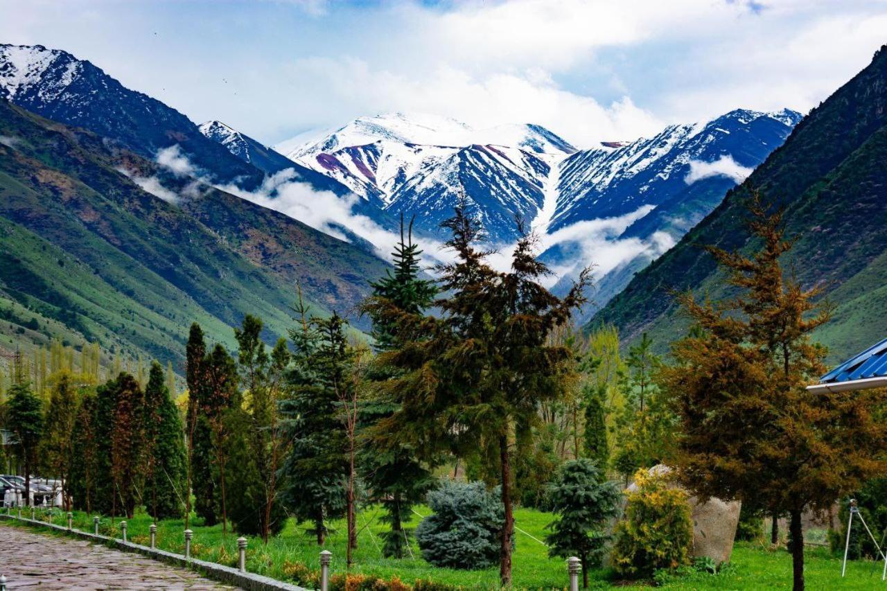 Mountain View Hot Spring Resort Kara-Bulak Exterior foto